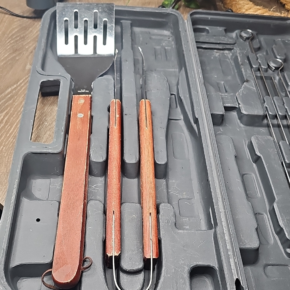 Wooden Handle BBQ Tool Set
